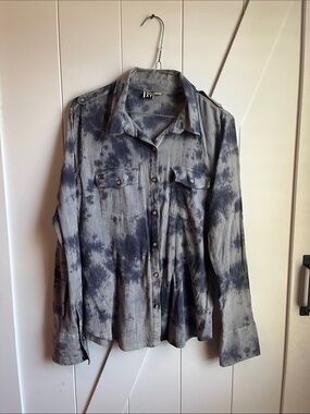 Roxy Grey and Navy Tie-Dye Button-Up